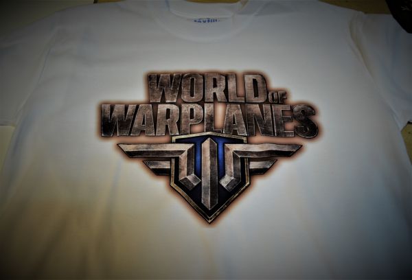 Печать на футболке "World of Warplanes"
