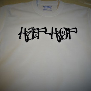Печать на футболке "Hip-hop"