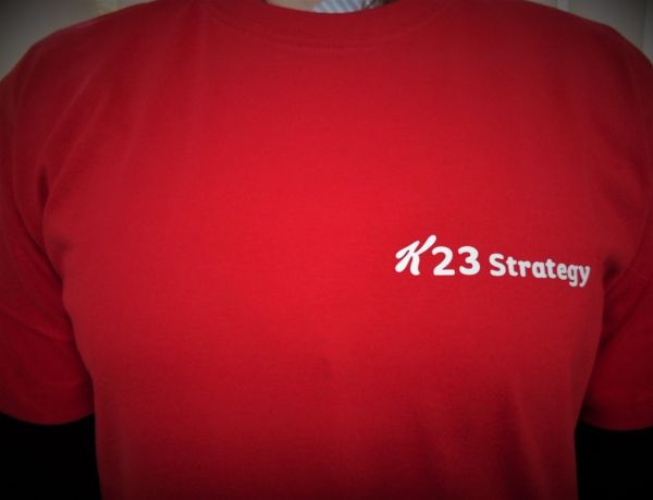 Печать на футболке "K 23 strategy"