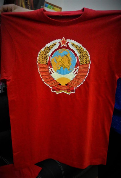 Печать на футболке "СССР"